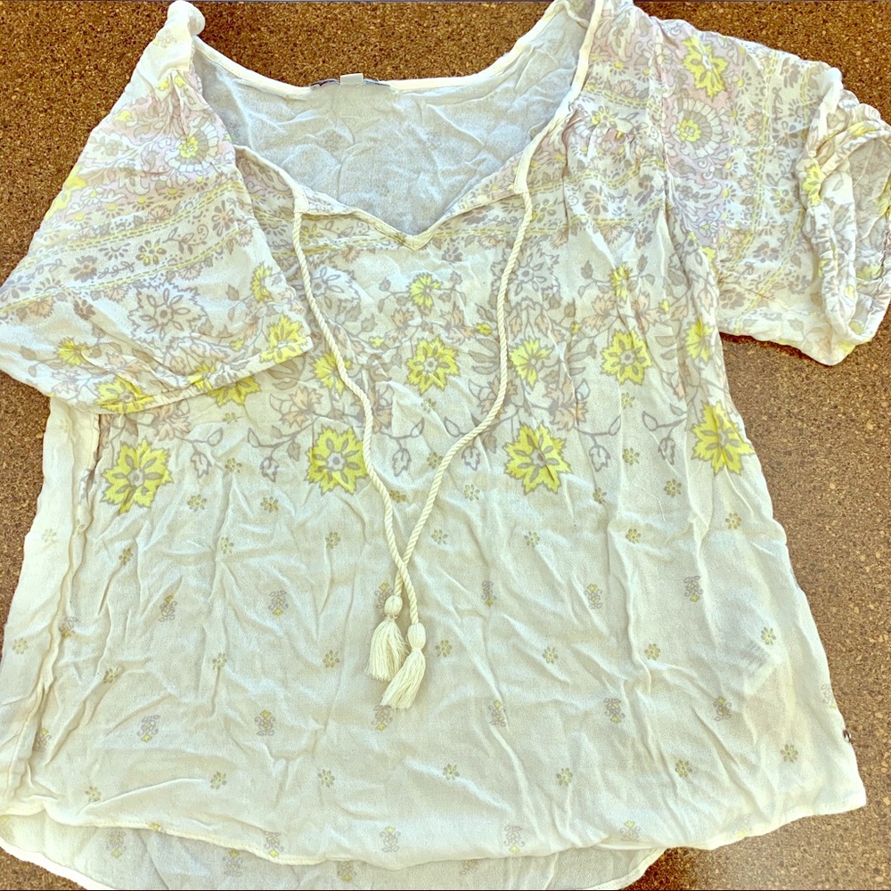 Bundle 2 for $15!! AE Boho peasant shirt